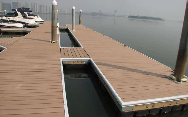 Braun-Verbund-Terrassendielen