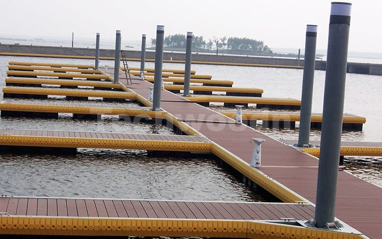 複合ドックデッキ