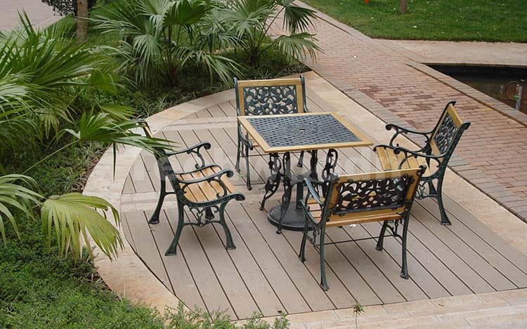 marron-wpc-decking