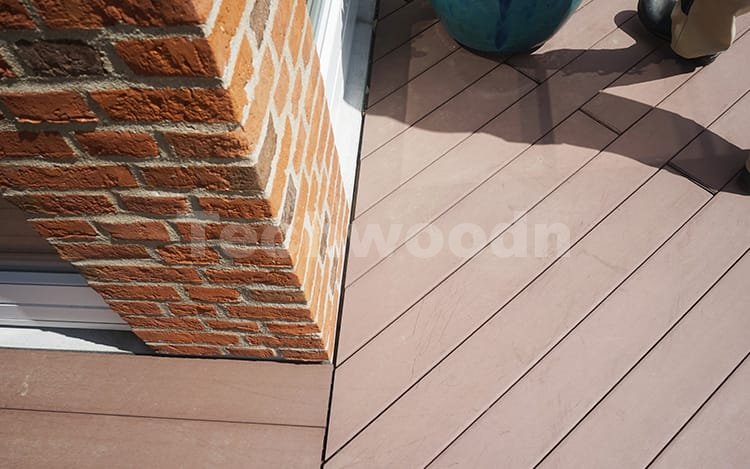 Instalación de cubiertas compuestas