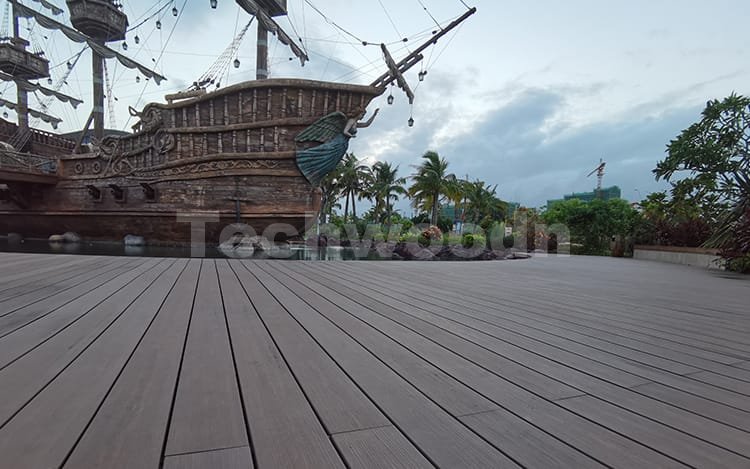 Outdoor Lakeside Holz-Kunststoff-Verbundterrassen