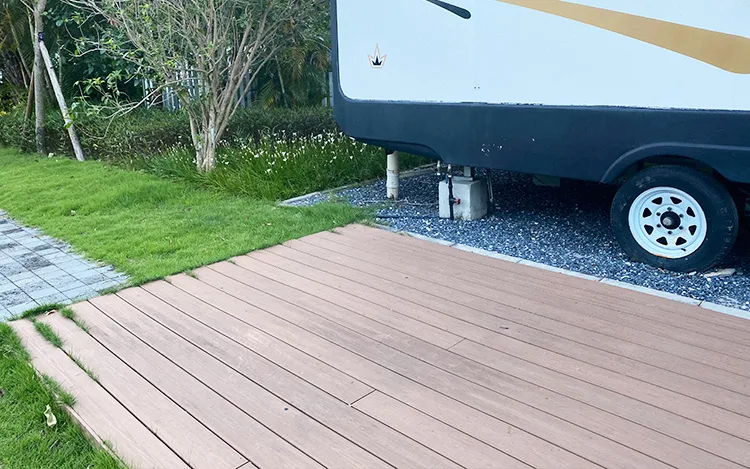 construir um deck de RV móvel