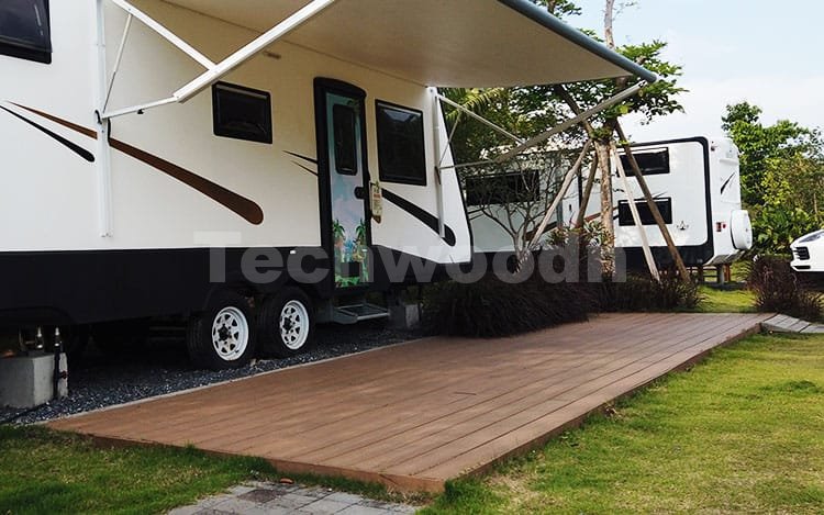 ¿Qué es la plataforma compuesta completamente tapada?