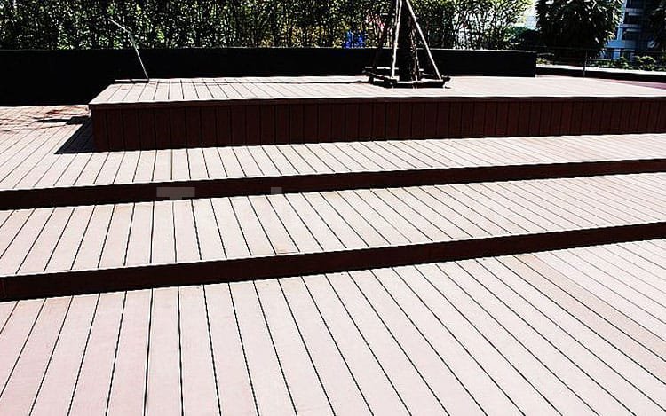 複合材遊歩道デッキ