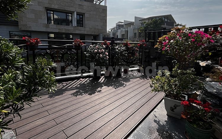 ¿De qué está hecha la plataforma compuesta?